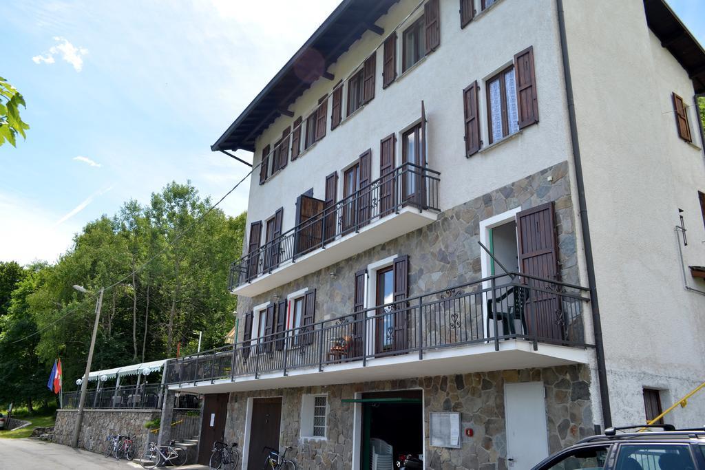 Albergo Diana Tronzano Lago Maggiore Exterior photo